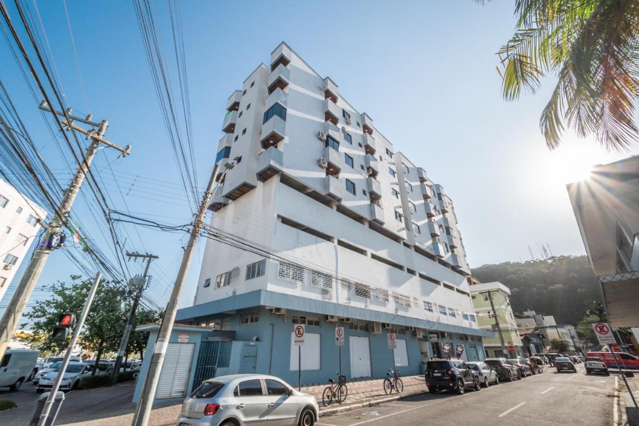 O Melhor Do Centro! Apto 01 Dormitorio Com Garagem E Ar Condicionado Балнеариу-Камбориу Экстерьер фото